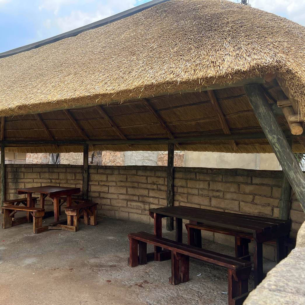 Giraffe Lapa | Buksies Resort | Venues & Picnic Areas