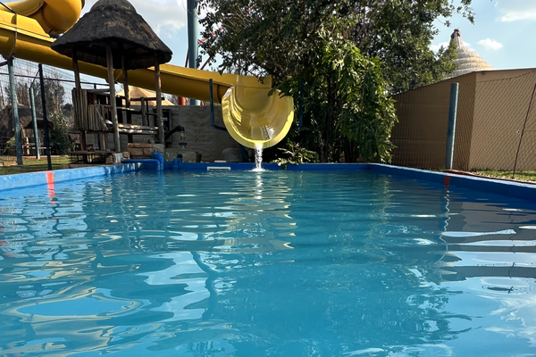🏊 The Best Swimming Resorts Near Johannesburg for Families Looking to Cool Off