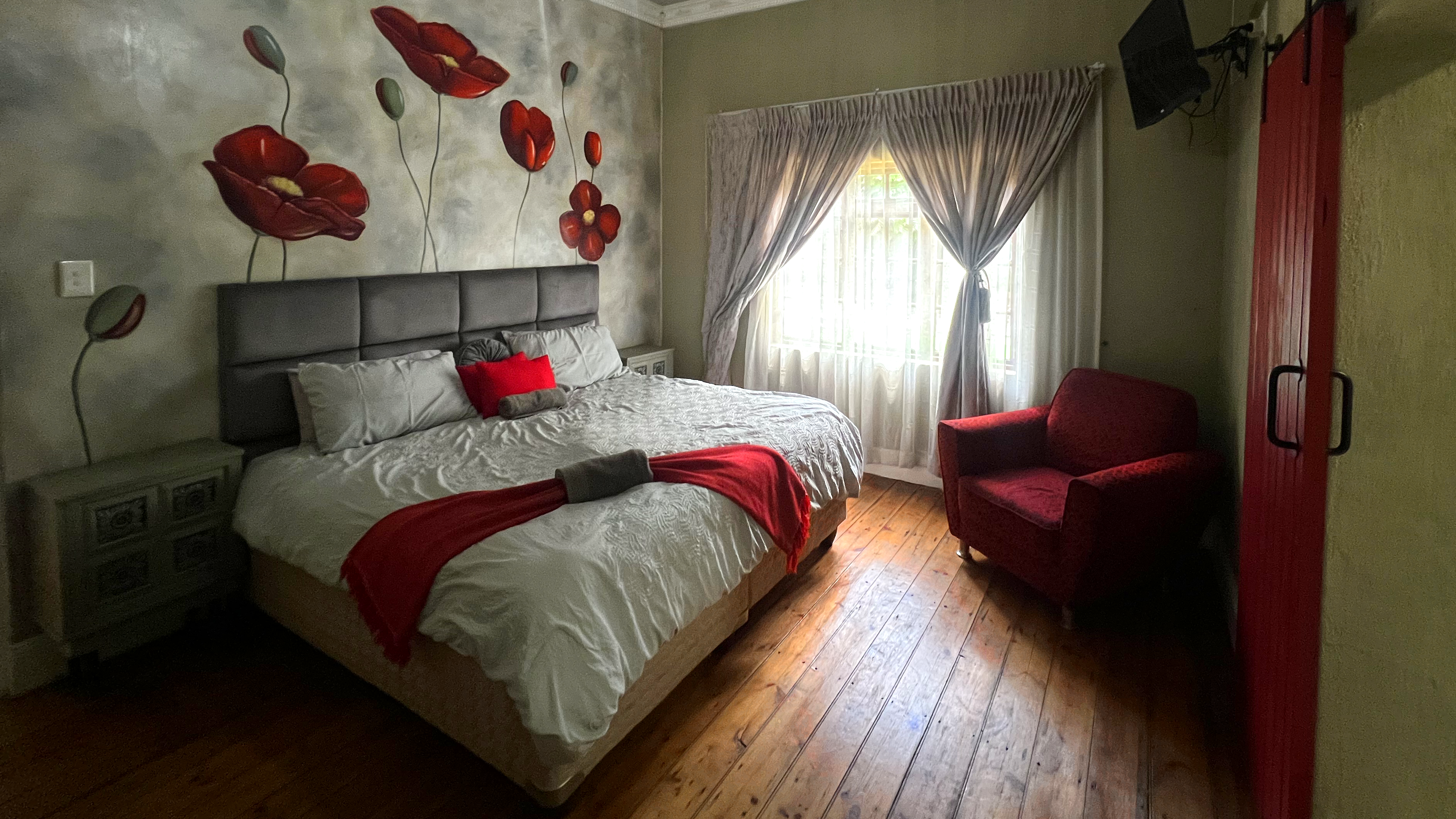 12-Sleeper Family Lodge | Buksies Resort | Rooms (accommodation) - image 4