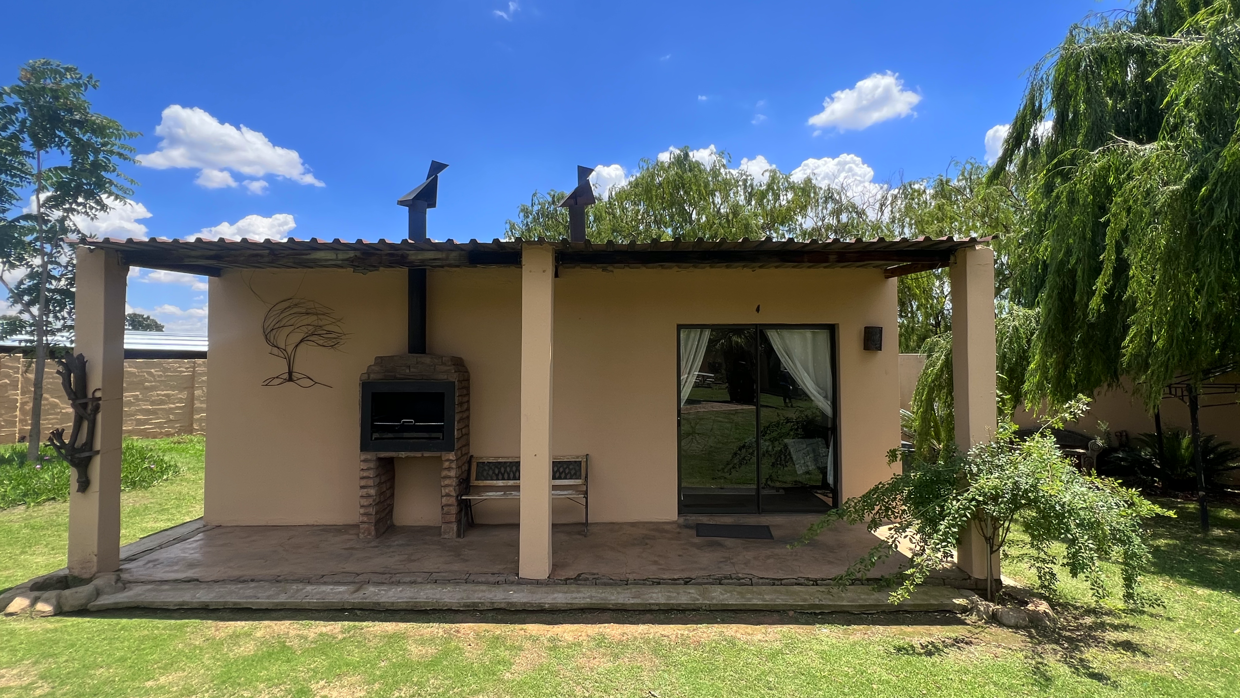 Classic 4-Sleeper Family Chalet | Buksies Resort | Rooms (accommodation) - image 1