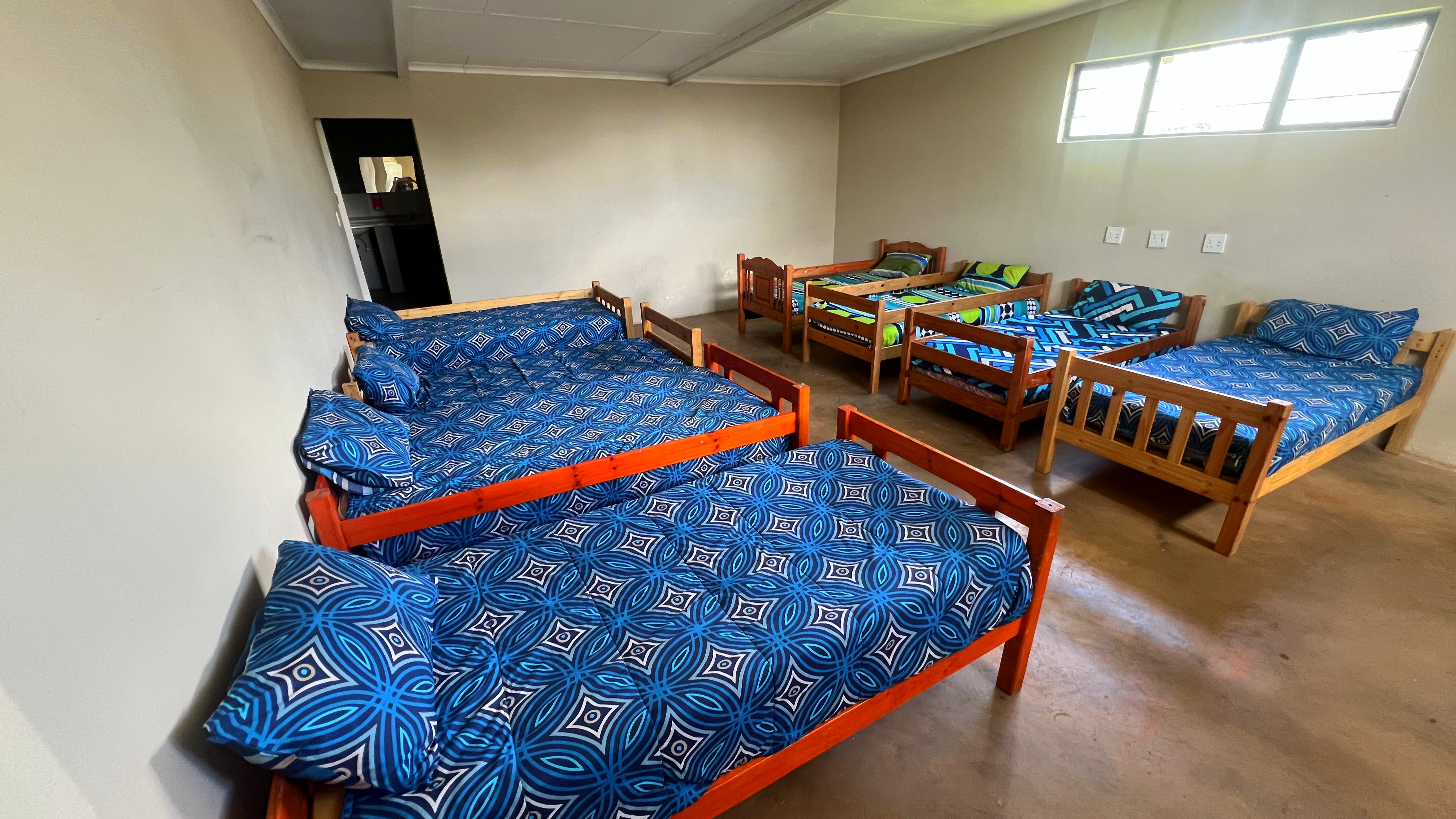 40-Sleeper Camp-Style Dormitory | Buksies Resort | Rooms (accommodation) - image 2