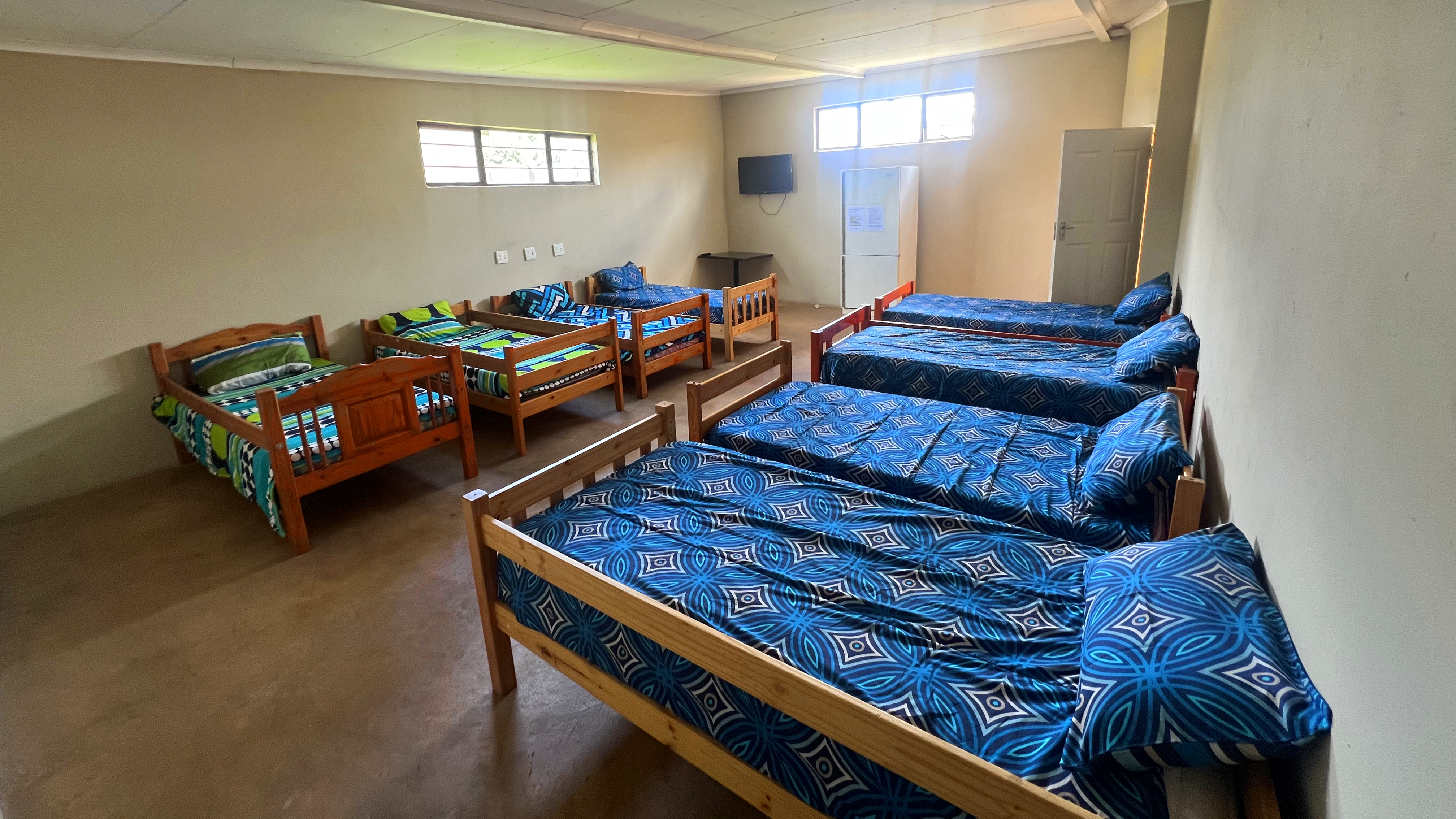 40-Sleeper Camp-Style Dormitory | Buksies Resort | Rooms (accommodation) - image 4