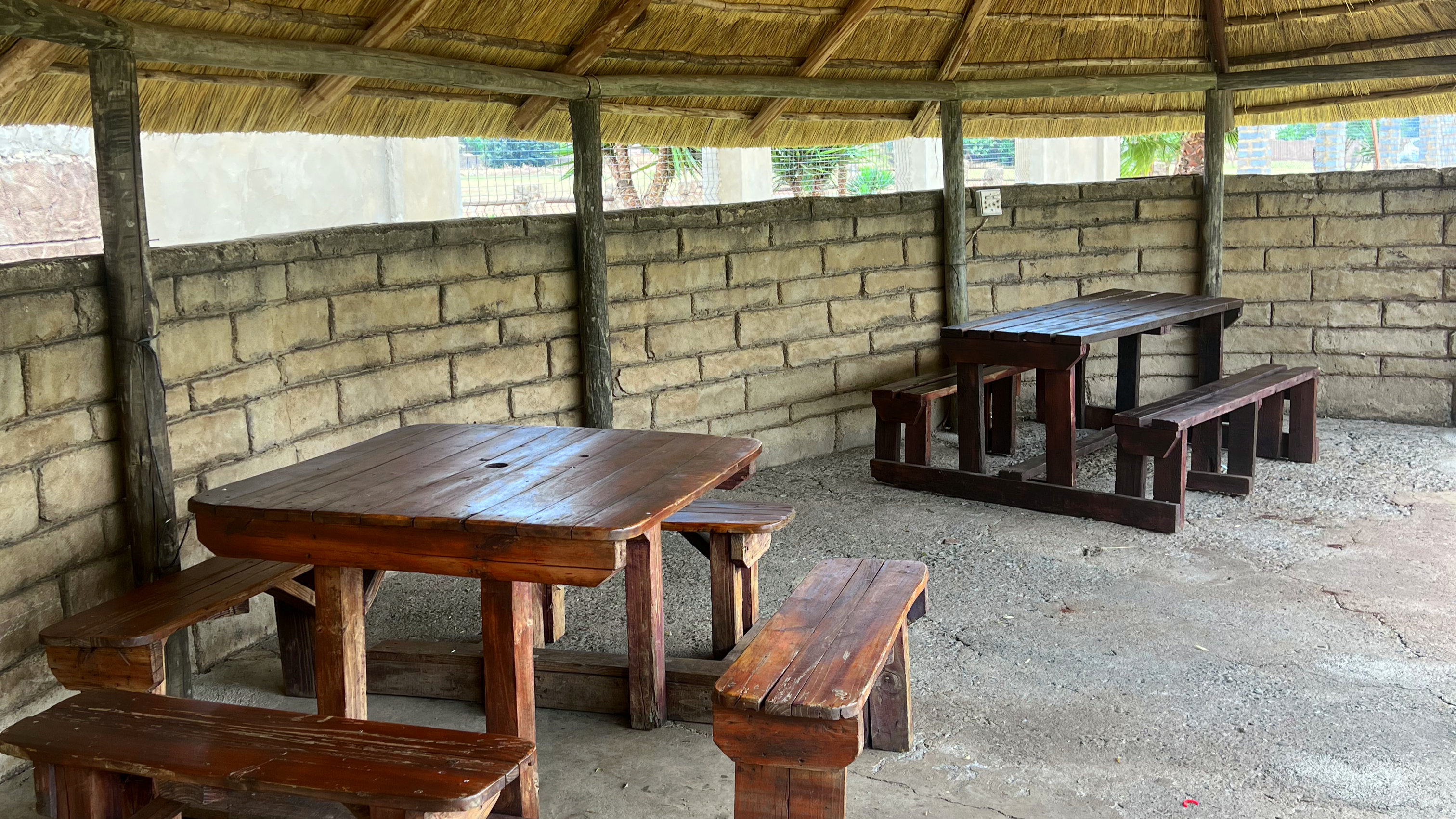 Giraffe Lapa | Buksies Resort | Venues & Picnic Areas - image 4